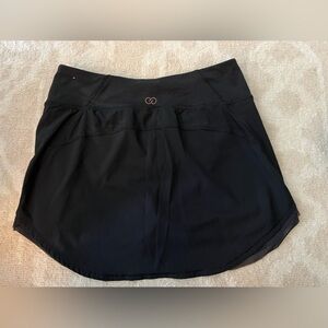 Calia by Carrie Underwood Tulip Black Skort Size Medium